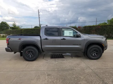 More photos of 2027 Nissan Frontier PRO-X at Fred Haas Nissan, TX