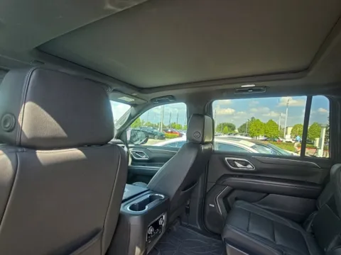 More photos of 2023 Chevrolet Suburban Z71 Luxury Pkg, Sunroof, 2nd Row Captain's at Fred Haas Nissan, TX