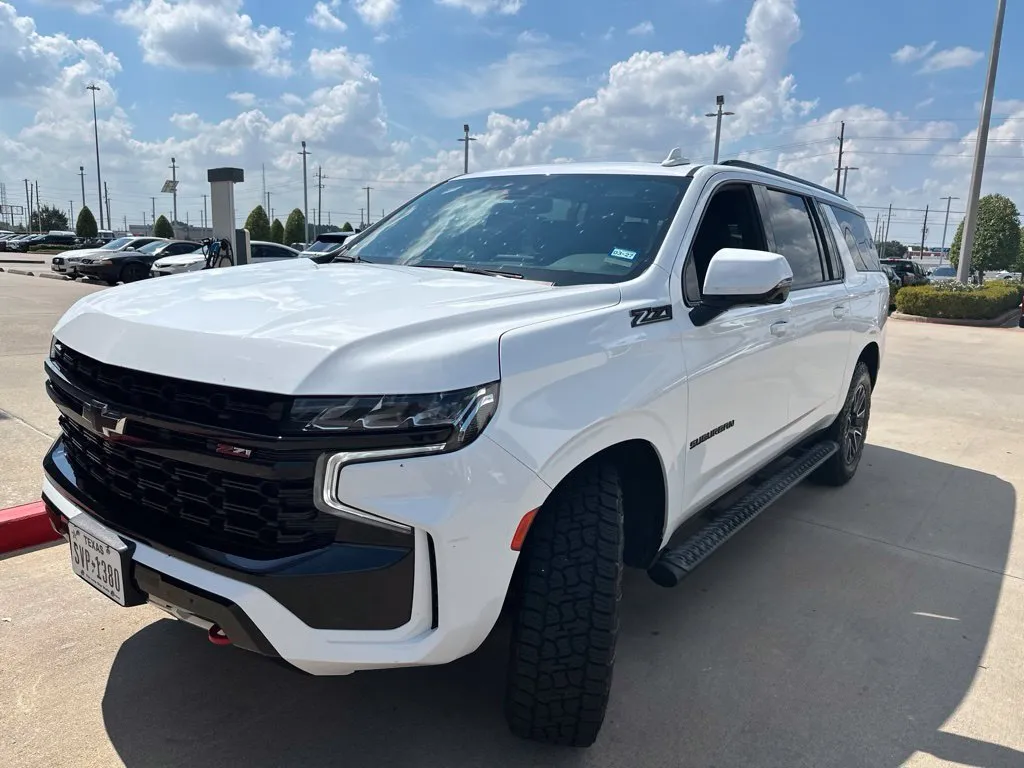 White 2023 Chevrolet Suburban Z71 Luxury Pkg, Sunroof, 2nd Row Captain's for sale in Tomball, TX