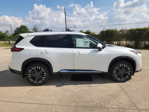 More photos of 2026 Nissan Rogue Platinum AWD at Fred Haas Nissan, TX