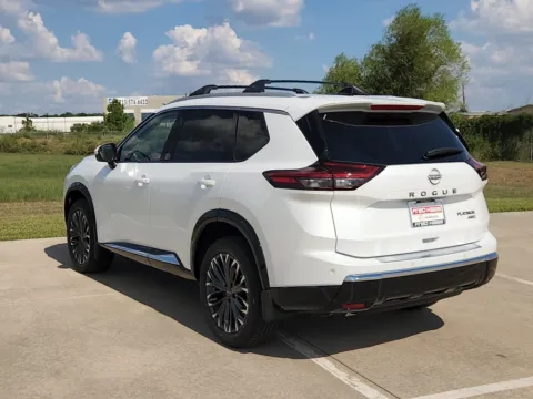 More photos of 2026 Nissan Rogue Platinum AWD at Fred Haas Nissan, TX