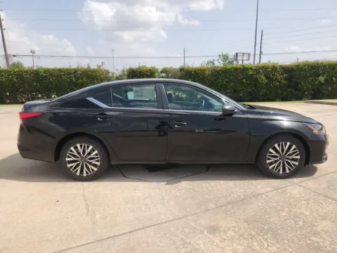 Another view of 2026 Nissan Altima 2.5 SV for sale in Tomball, TX at Fred Haas Nissan