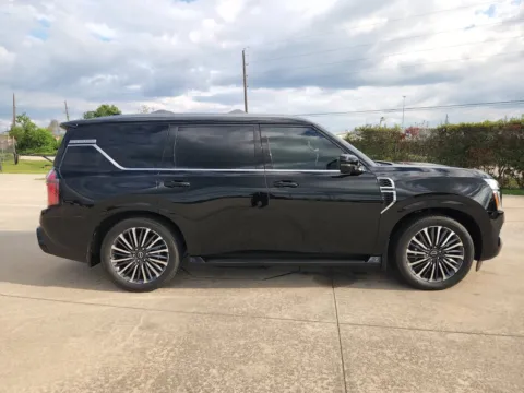 More photos of 2026 Nissan Armada Platinum Reserve 4WD at Fred Haas Nissan, TX