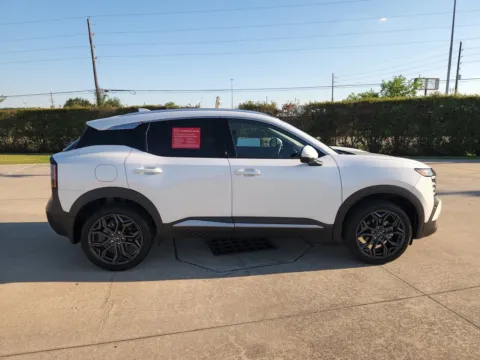 More photos of 2025 Nissan Kicks SR at Fred Haas Nissan, TX