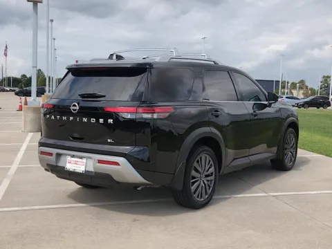 More photos of 2024 Nissan Pathfinder SL Premium Package at Fred Haas Nissan, TX