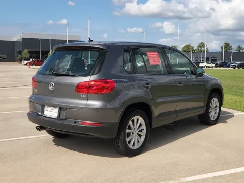 More photos of 2017 Volkswagen Tiguan 2.0T S at Fred Haas Nissan, TX