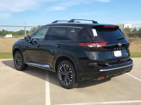 More photos of 2026 Nissan Rogue Platinum AWD at Fred Haas Nissan, TX