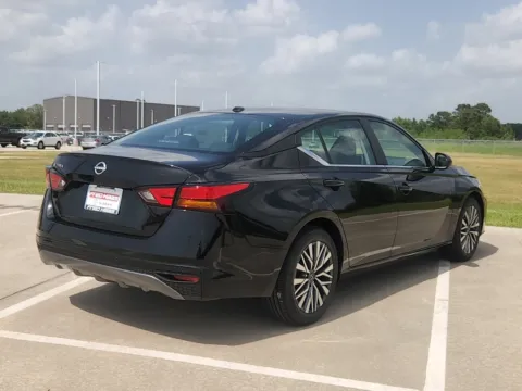 More photos of 2026 Nissan Altima 2.5 SV at Fred Haas Nissan, TX
