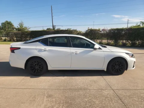 More photos of 2026 Nissan Altima 2.5 SV at Fred Haas Nissan, TX