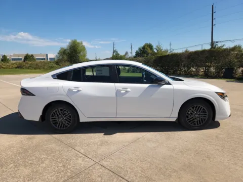 More photos of 2027 Nissan Sentra SV at Fred Haas Nissan, TX