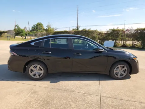 More photos of 2027 Nissan Sentra S at Fred Haas Nissan, TX