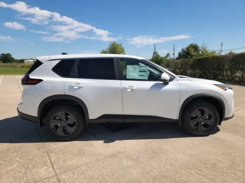 More photos of 2027 Nissan Rogue SV at Fred Haas Nissan, TX