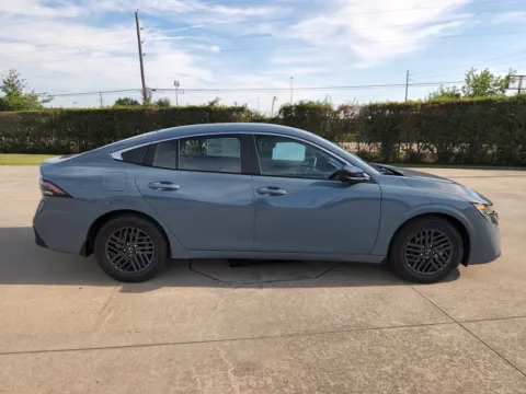 More photos of 2027 Nissan Sentra SV at Fred Haas Nissan, TX