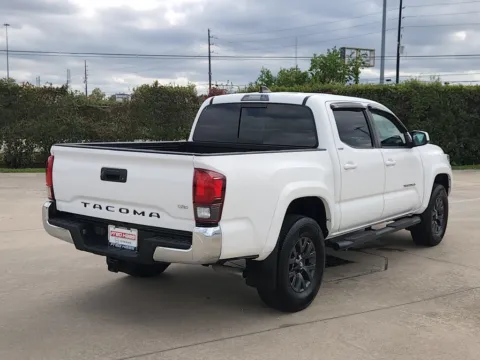 More photos of 2020 Toyota Tacoma SR5 V6 at Fred Haas Nissan, TX