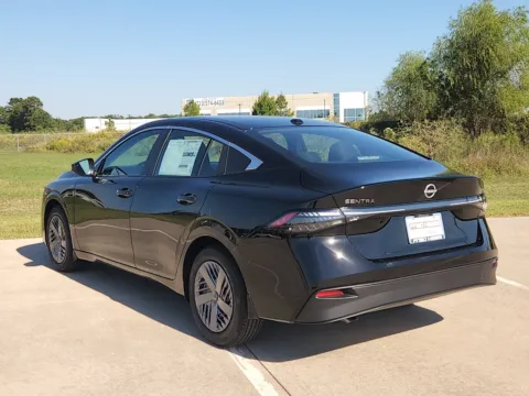More photos of 2027 Nissan Sentra S at Fred Haas Nissan, TX