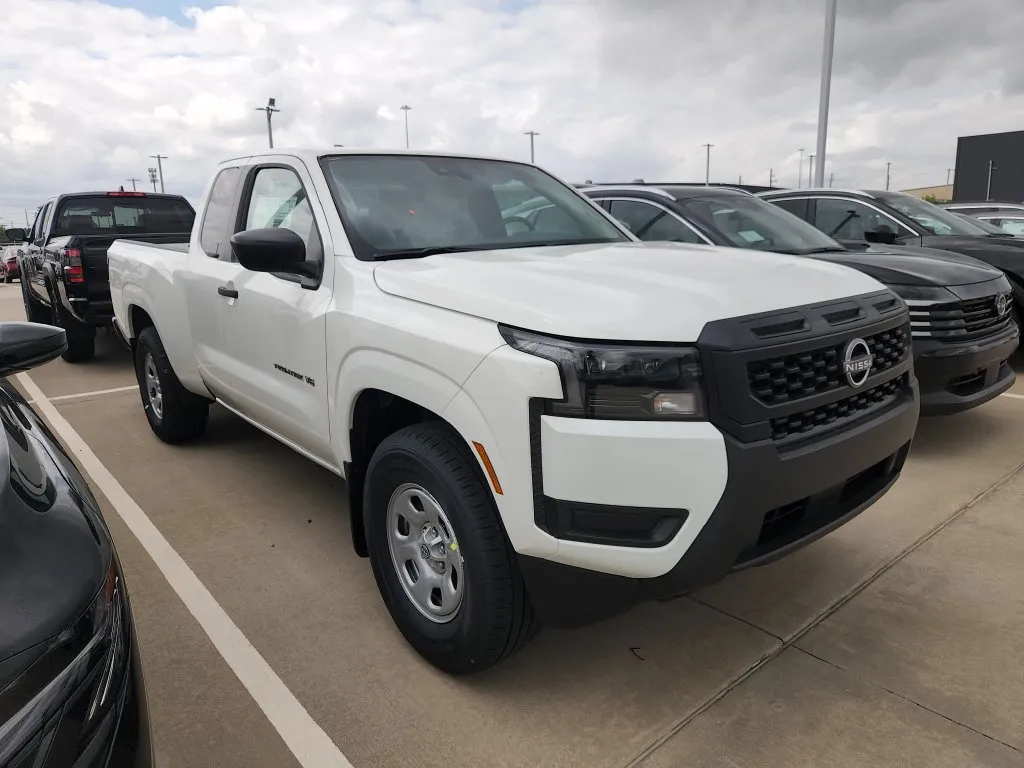 White 2027 Nissan Frontier S King Cab for sale in Tomball, TX