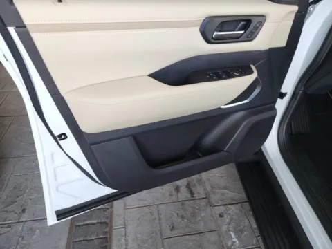 More photos of 2027 Nissan Armada Platinum Reserve 4WD at Fred Haas Nissan, TX