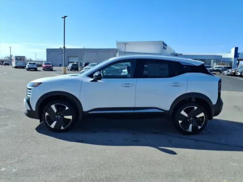 More photos of 2026 Nissan Kicks SR at Metro Nissan of Indianapolis, IN