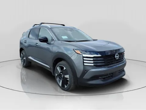 Photos of 2026 Nissan Kicks SR for sale in Indianapolis, IN at Metro Nissan of Indianapolis