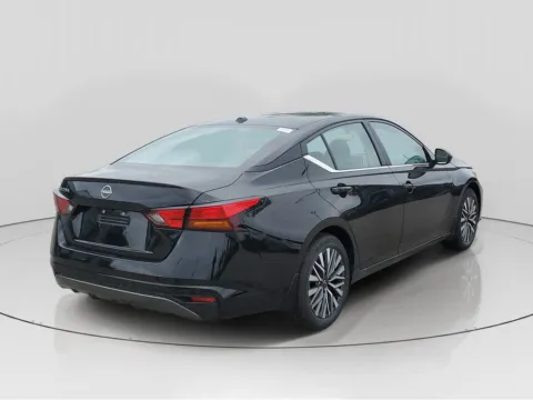 More photos of 2026 Nissan Altima 2.5 SV at Metro Nissan of Indianapolis, IN