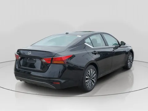 More photos of 2026 Nissan Altima 2.5 SV at Metro Nissan of Indianapolis, IN
