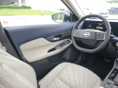 More photos of 2026 Nissan Sentra SL at Metro Nissan of Indianapolis, IN