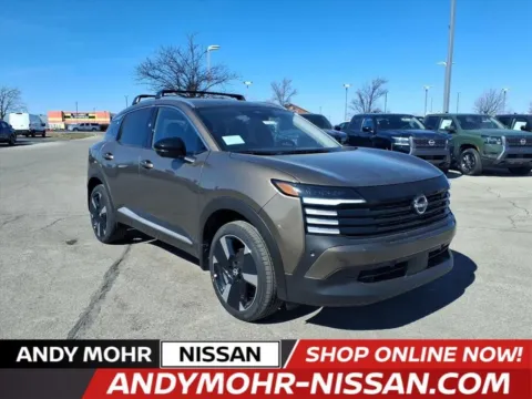 Photos of 2026 Nissan Kicks SR for sale in Indianapolis, IN at Metro Nissan of Indianapolis