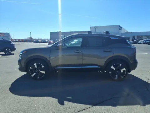 More photos of 2026 Nissan Kicks SR at Metro Nissan of Indianapolis, IN