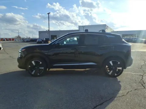 More photos of 2026 Nissan Kicks SR at Metro Nissan of Indianapolis, IN