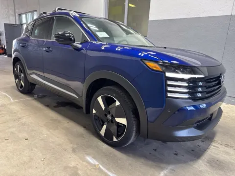 More photos of 2026 Nissan Kicks SR at Metro Nissan of Indianapolis, IN
