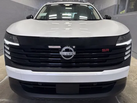 More photos of 2026 Nissan Kicks SR at Metro Nissan of Indianapolis, IN