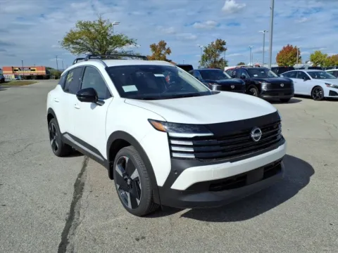 Photos of 2026 Nissan Kicks SR for sale in Indianapolis, IN at Metro Nissan of Indianapolis