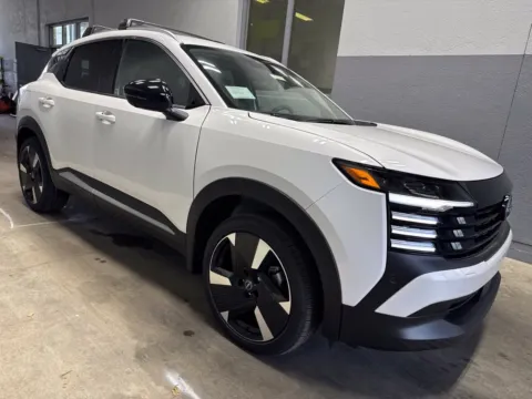More photos of 2026 Nissan Kicks SR at Metro Nissan of Indianapolis, IN