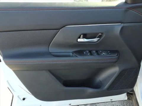 More photos of 2026 Nissan Kicks SR at Metro Nissan of Indianapolis, IN