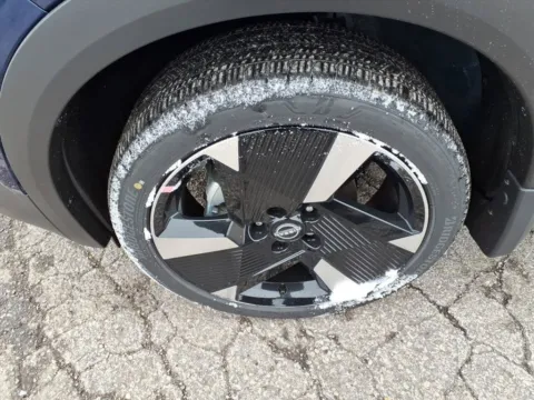 More photos of 2026 Nissan Kicks SR at Metro Nissan of Indianapolis, IN
