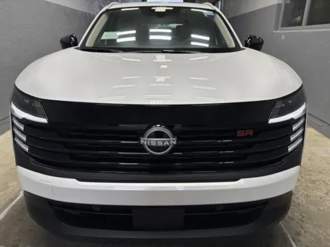 More photos of 2026 Nissan Kicks SR at Metro Nissan of Indianapolis, IN