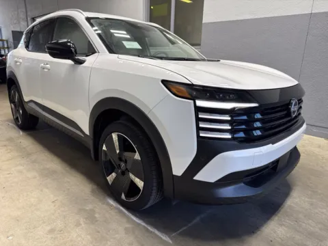 More photos of 2026 Nissan Kicks SR at Metro Nissan of Indianapolis, IN