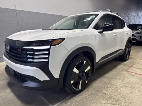 More photos of 2026 Nissan Kicks SR at Metro Nissan of Indianapolis, IN