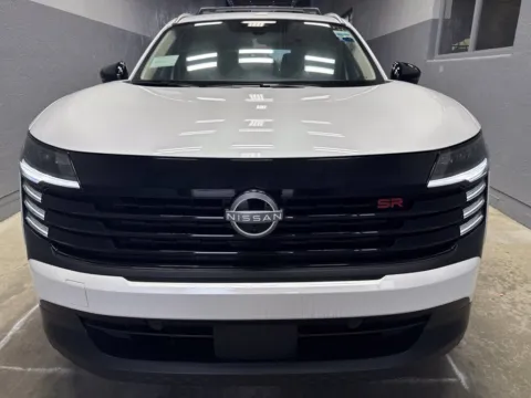 More photos of 2026 Nissan Kicks SR at Metro Nissan of Indianapolis, IN