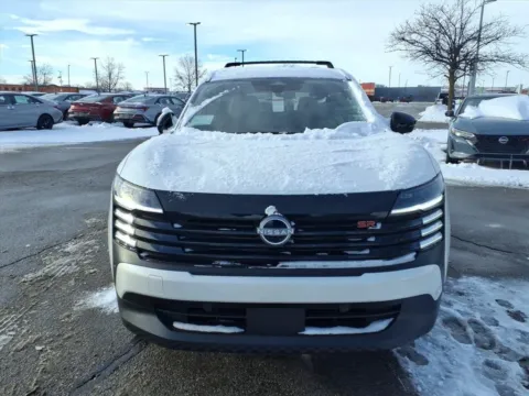 More photos of 2026 Nissan Kicks SR at Metro Nissan of Indianapolis, IN