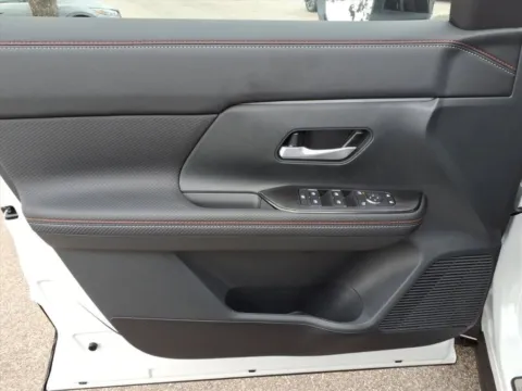 More photos of 2026 Nissan Kicks SR at Metro Nissan of Indianapolis, IN
