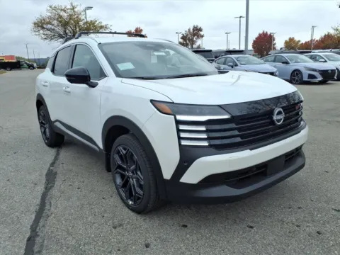 Photos of 2026 Nissan Kicks SR for sale in Indianapolis, IN at Metro Nissan of Indianapolis