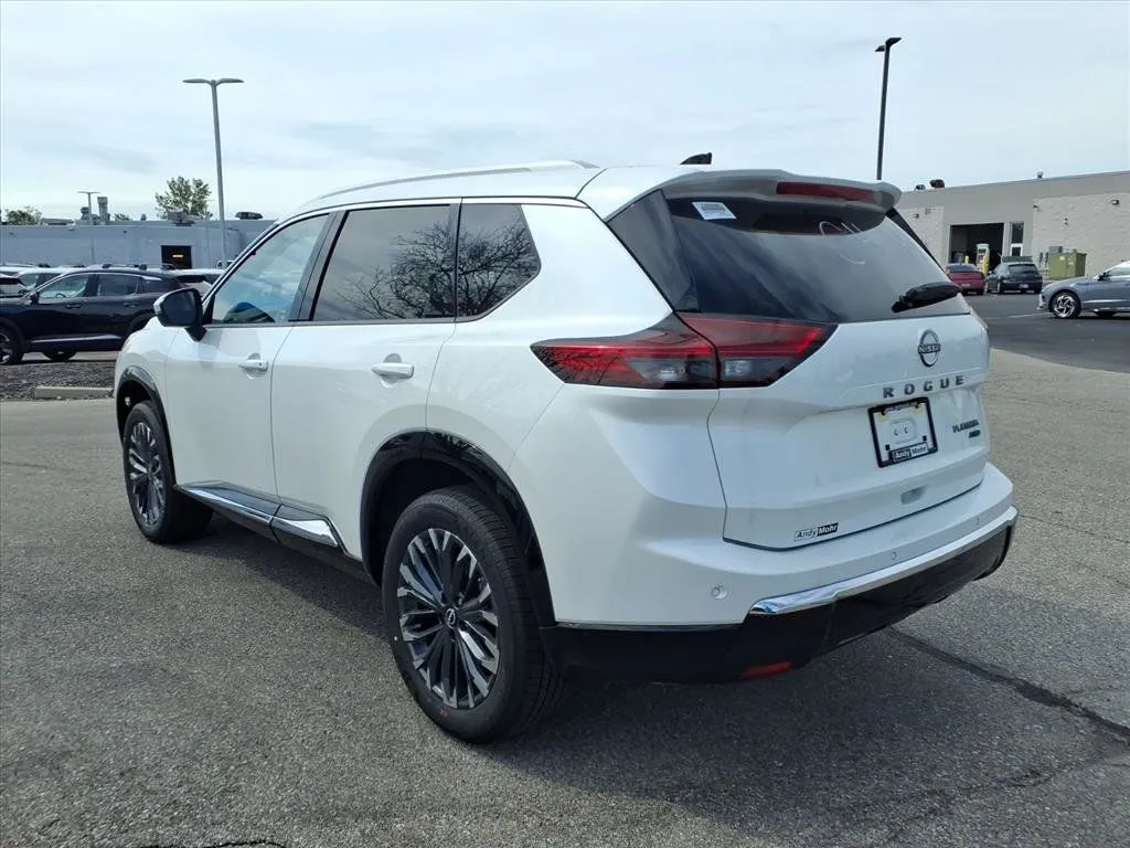 2026 Nissan Rogue Platinum - Photo 6