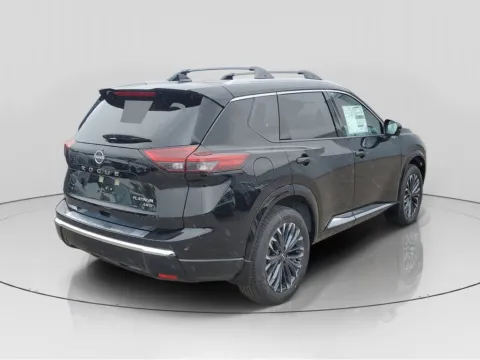 More photos of 2026 Nissan Rogue Platinum at Metro Nissan of Indianapolis, IN