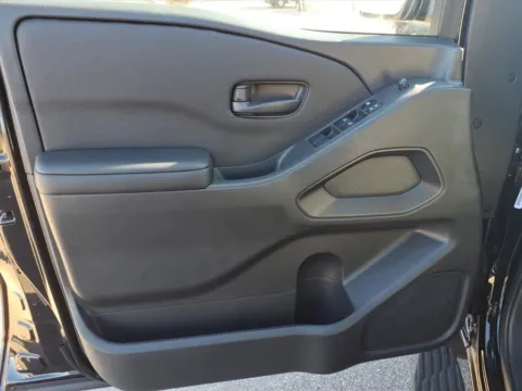 More photos of 2026 Nissan Frontier SV at Metro Nissan of Indianapolis, IN