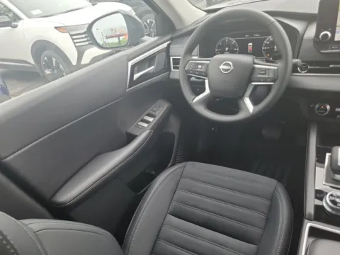 More photos of 2026 Nissan Rogue Plug-In Hybrid SL at Metro Nissan of Indianapolis, IN
