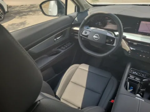 More photos of 2026 Nissan Murano SL at Metro Nissan of Indianapolis, IN