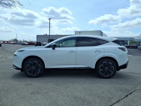 More photos of 2026 Nissan Murano Platinum at Metro Nissan of Indianapolis, IN