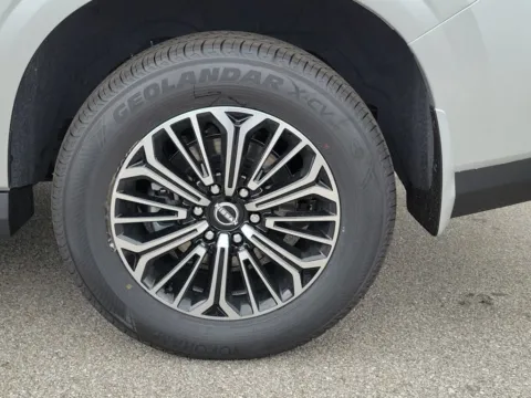 More photos of 2026 Nissan Armada SL at Metro Nissan of Indianapolis, IN