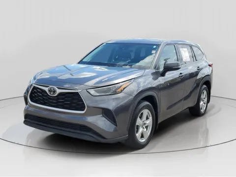 Gray 2022 Toyota Highlander L for sale in Indianapolis, IN